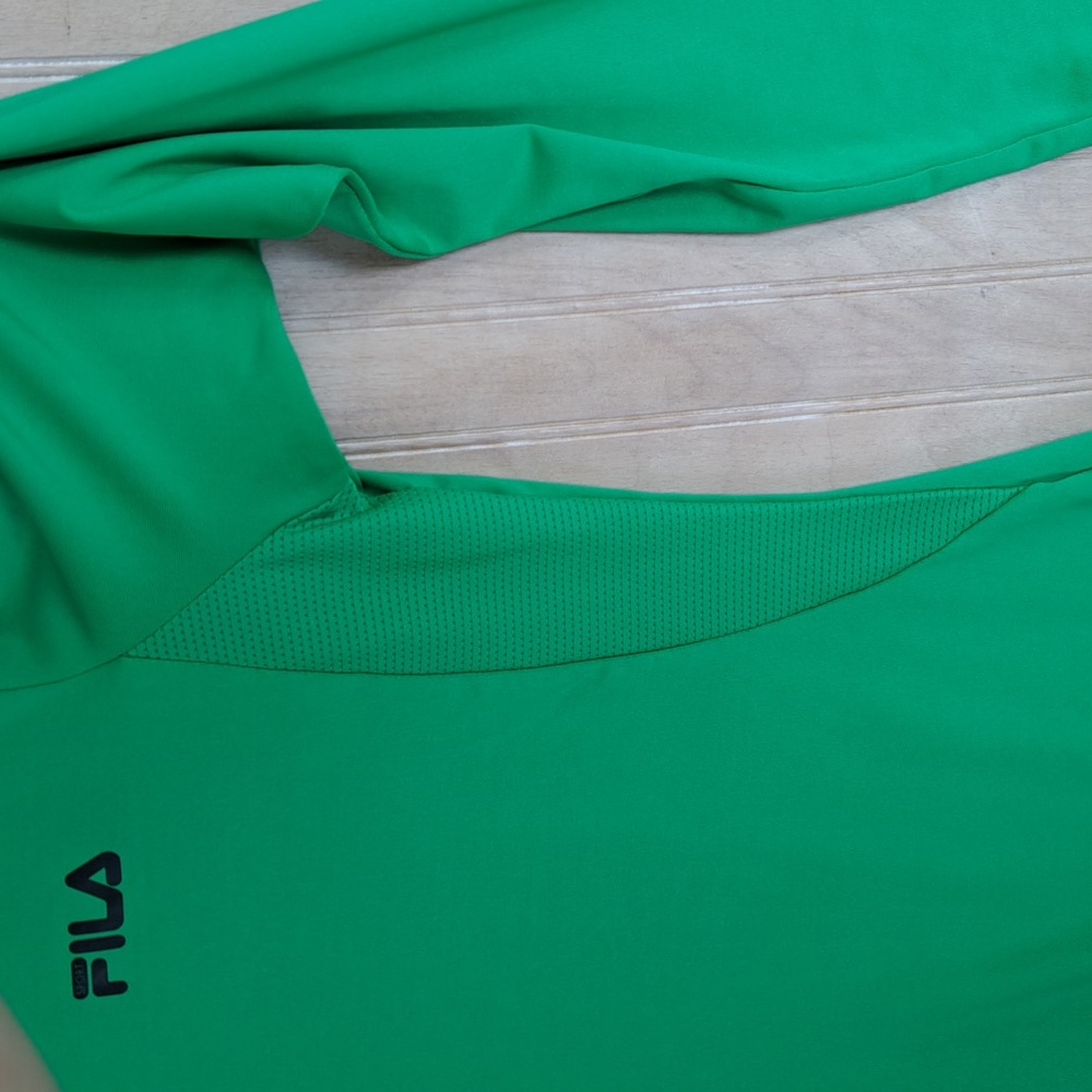 FILA Sport Green V-Neck Long Sleeve Performance Top Activewear Live In Motion - Picture 5 of 11